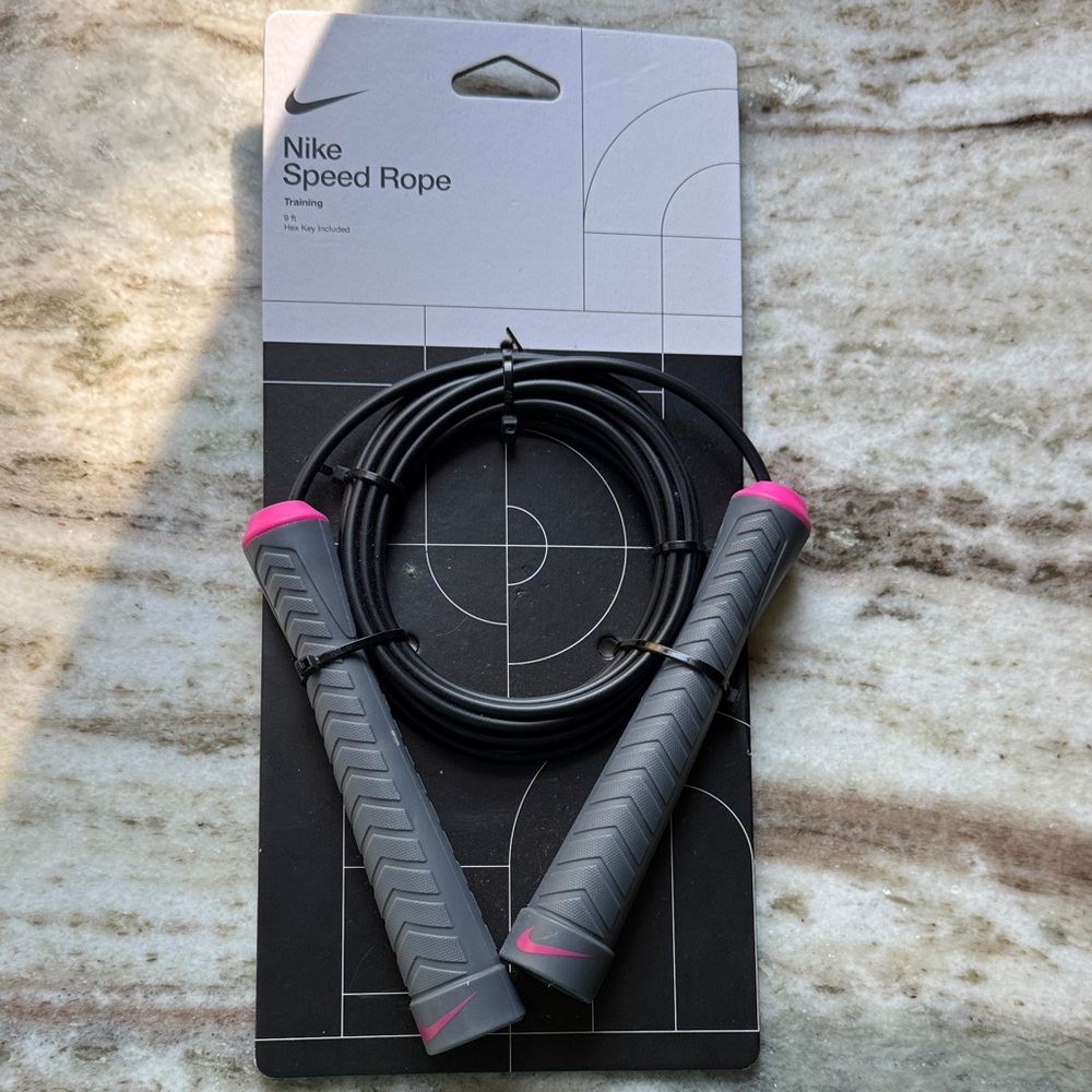 Nike Jump Rope with Pink Highlights NWT adjustable speed rope